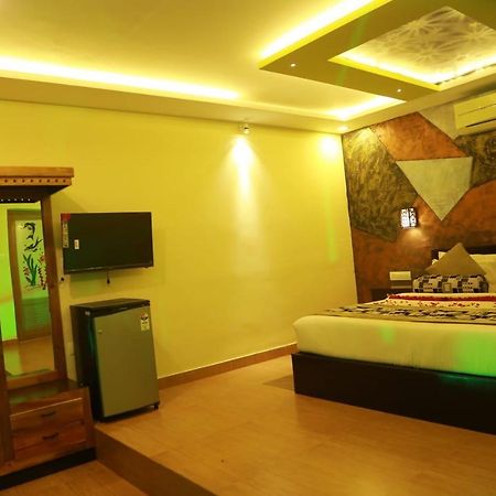 Lara Lake View Resort Thiruvananthapuram Exterior foto