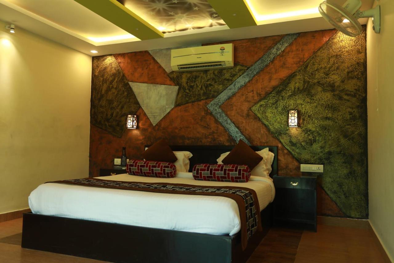 Lara Lake View Resort Thiruvananthapuram Exterior foto