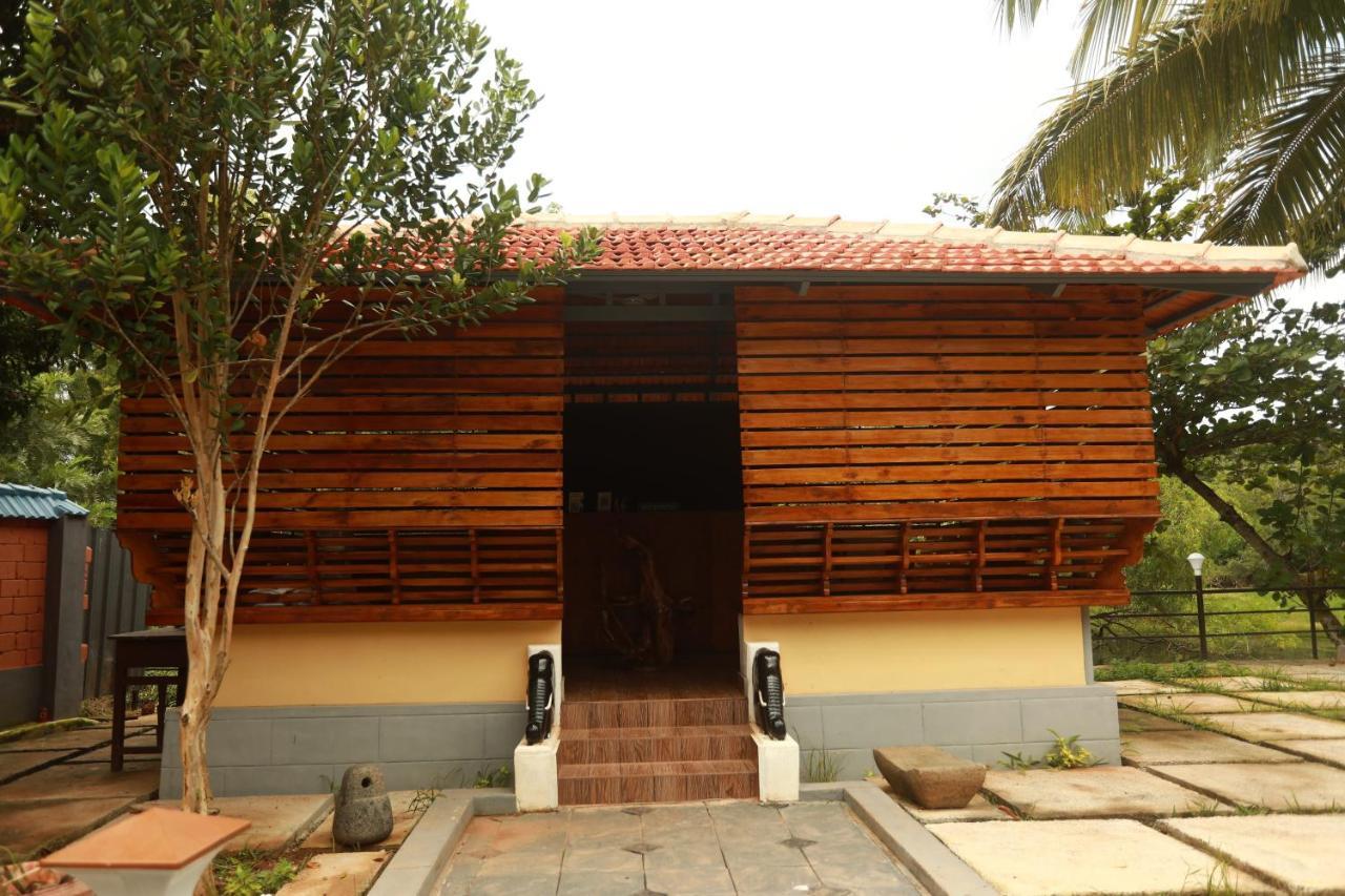 Lara Lake View Resort Thiruvananthapuram Exterior foto